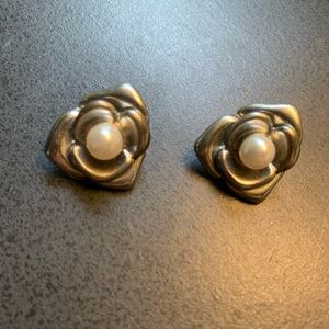 Rose Earrings